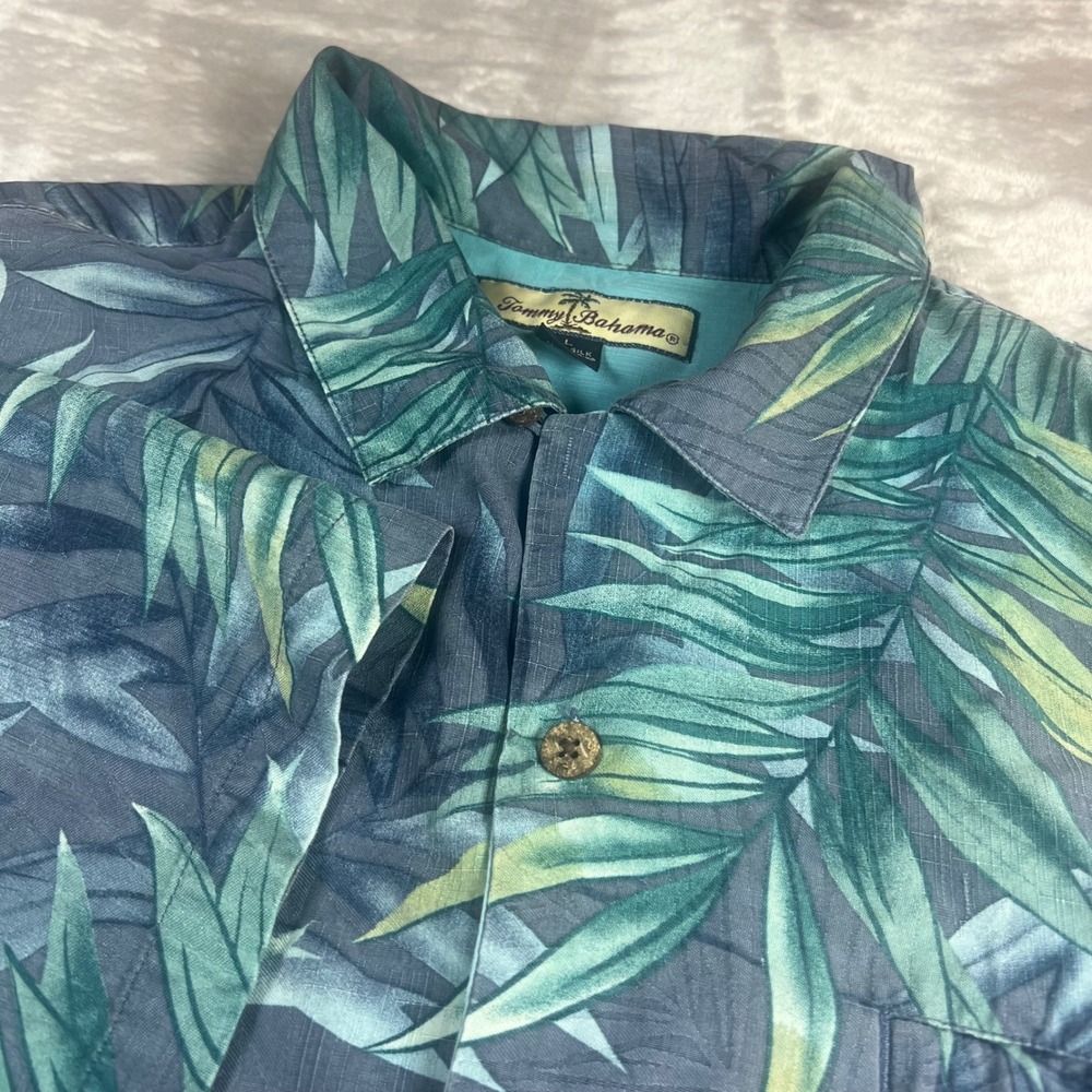 Tommy Bahama Men Large Adult Shirt Blue Green Tropical Palm Leaf 100% Silk L